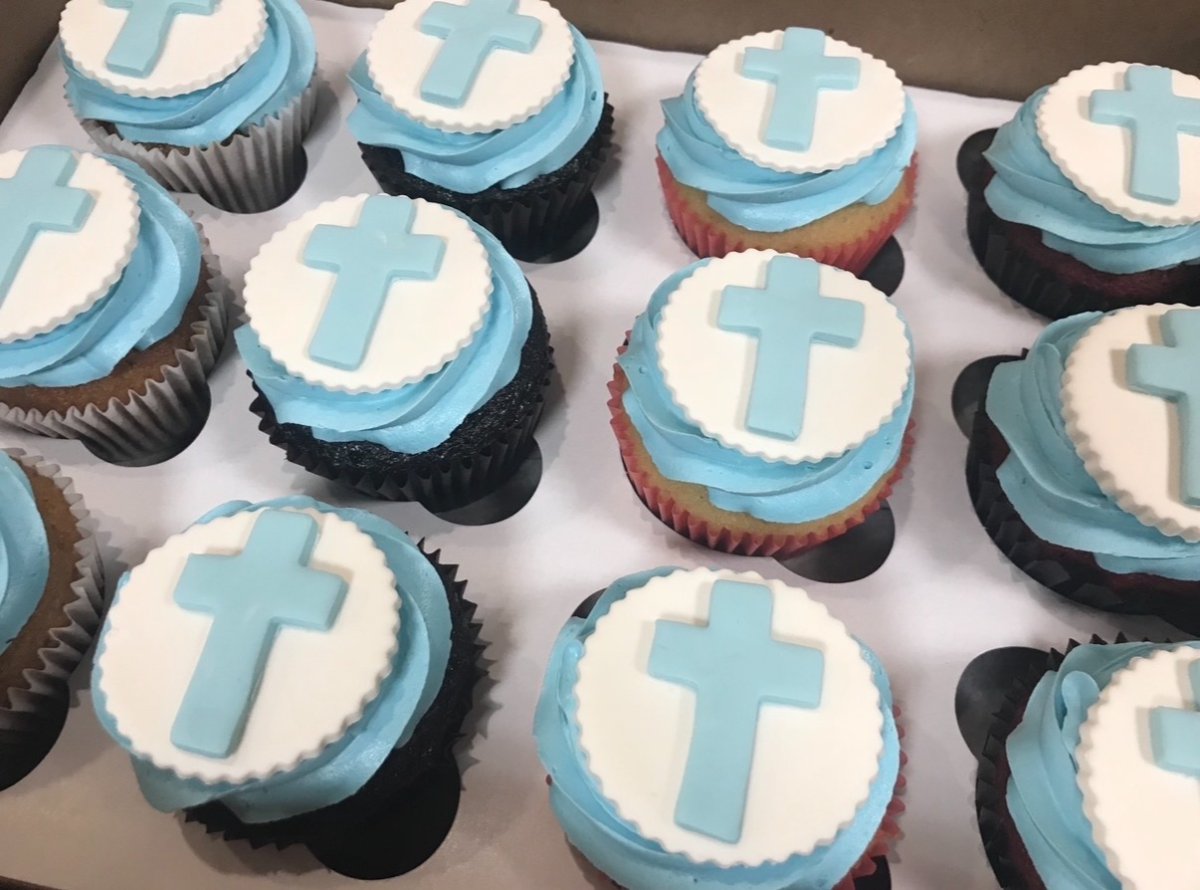 blue cross cupcakes