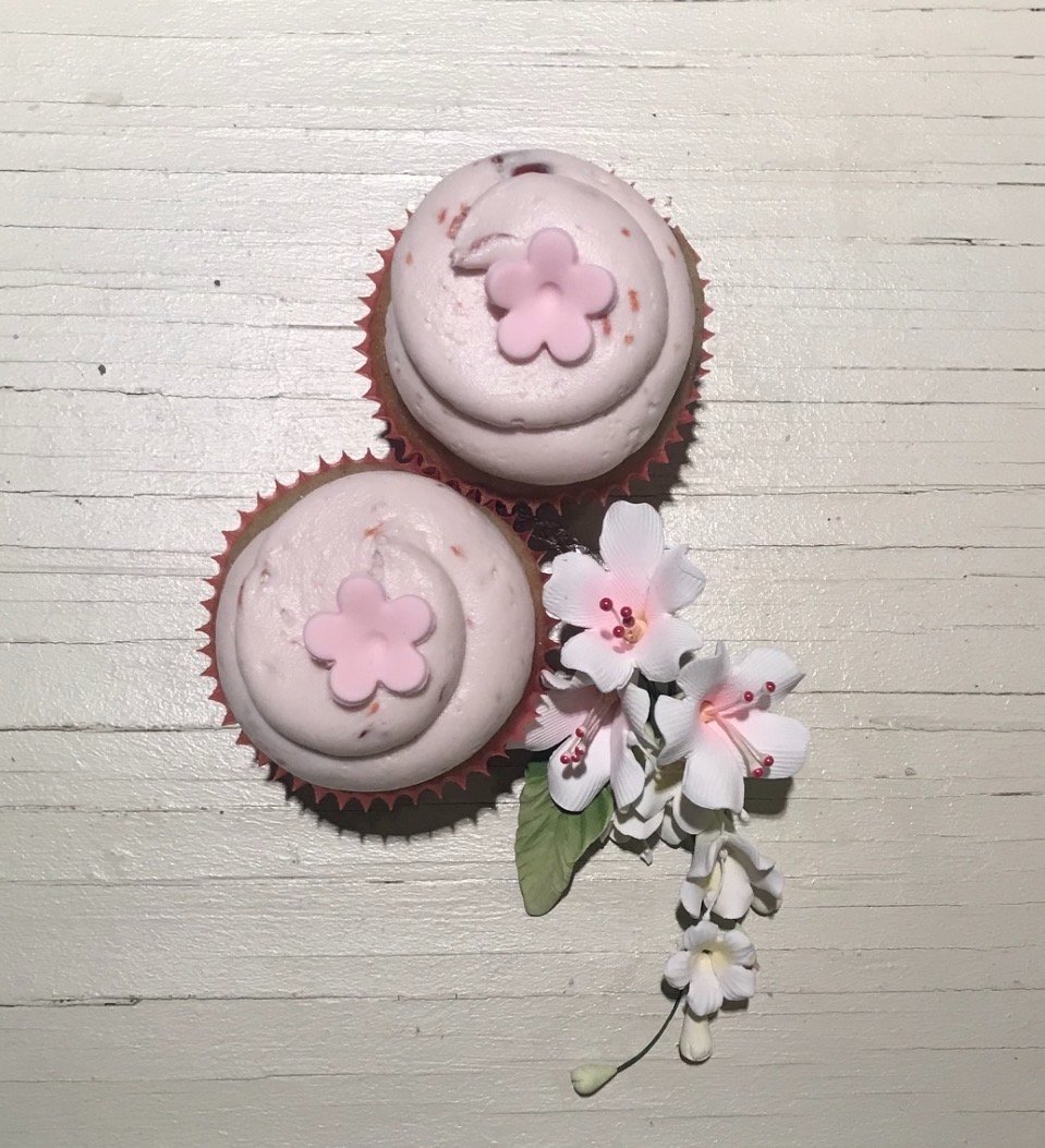cherry blossom cupcakes